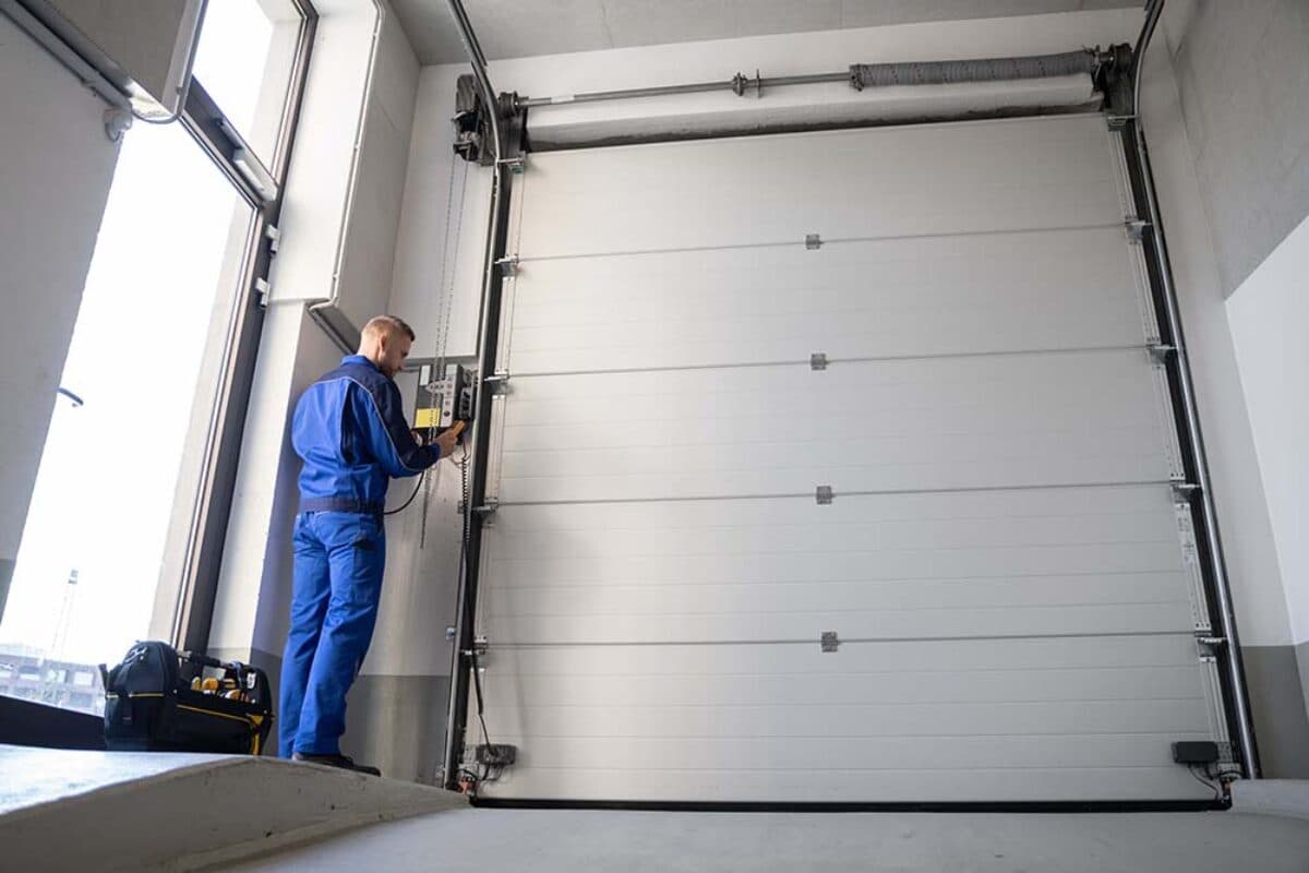 Industrietore für moderne Gewerbeimmobilien