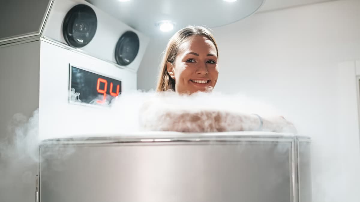 Kryotherapie erleben: Wie die Kältekammer Schmerzen lindert